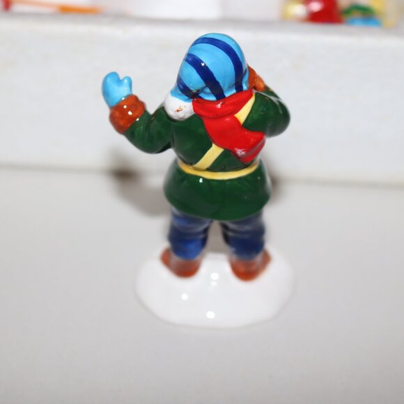 Department 56 Snow Village Safety Patrol set of 4 figures ceramic and porcelain - Picture 7 of 11